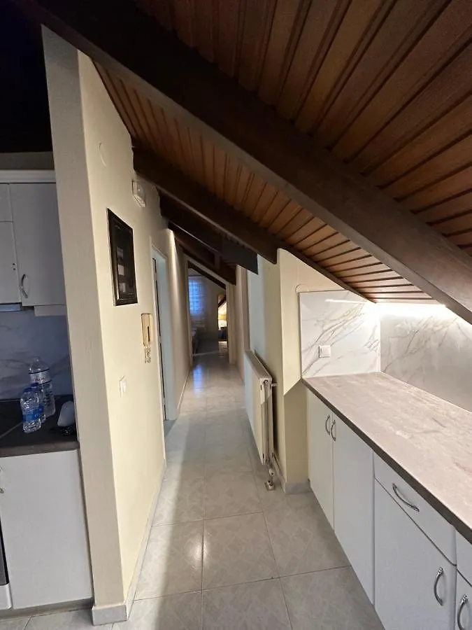 Filippos Apartments アルゴストリオン